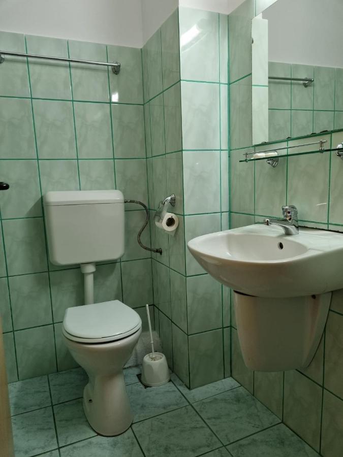 Hotel Randunica Văliug Exteriér fotografie
