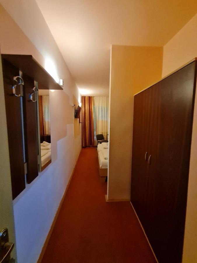 Hotel Randunica Văliug Pokoj fotografie